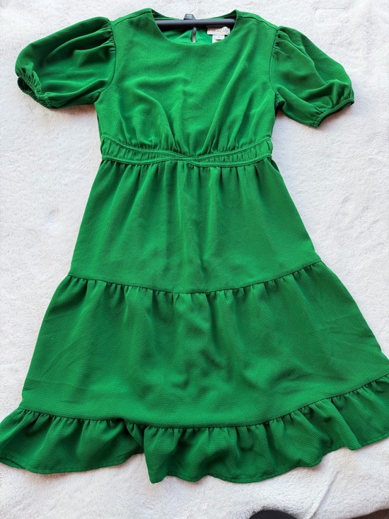 Kate And Lily Dresses & Skirts - Green Tiered Puff-Sleeve Mini Dress Size S